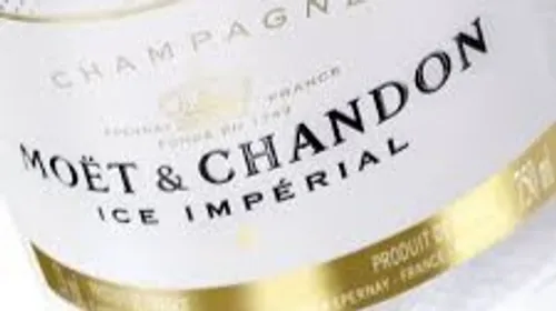 De l'ecstasy dans des bouteilles de champagne Moët et Chandon